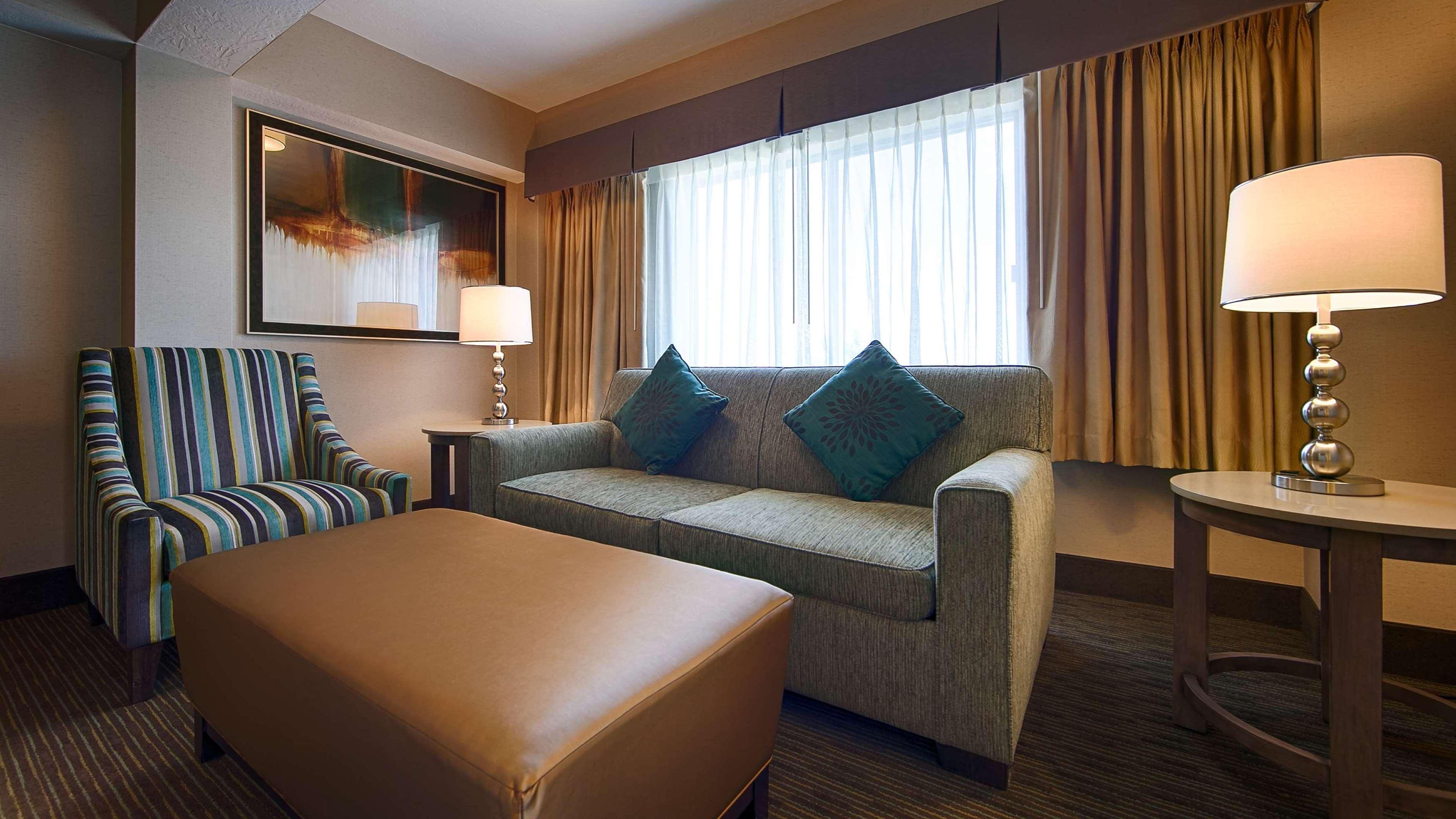 Best Western Plus Cotton Tree Inn Sandy Exterior photo