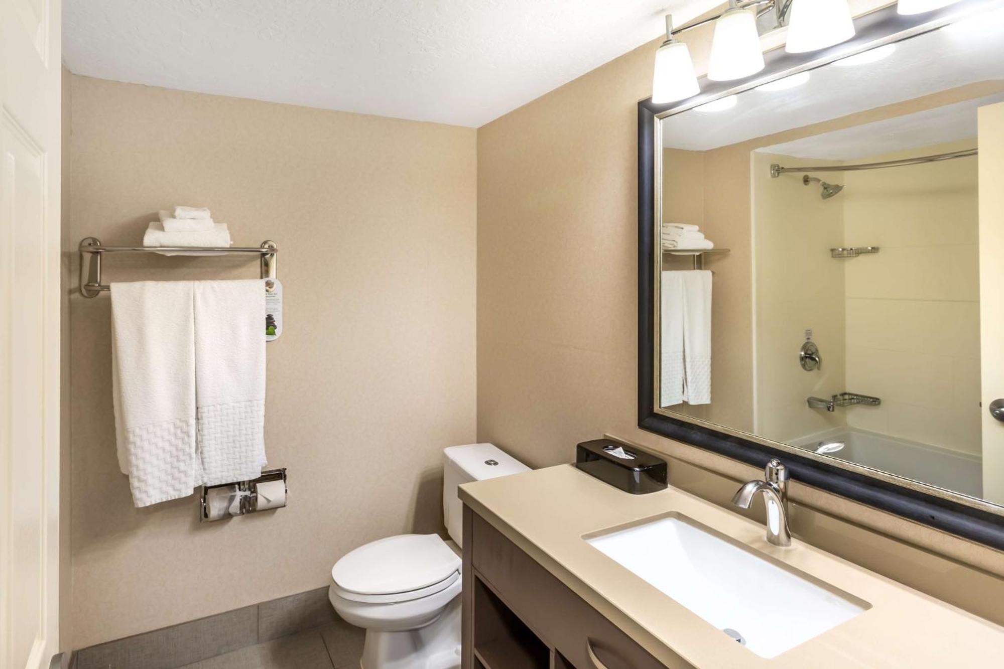 Best Western Plus Cotton Tree Inn Sandy Exterior photo