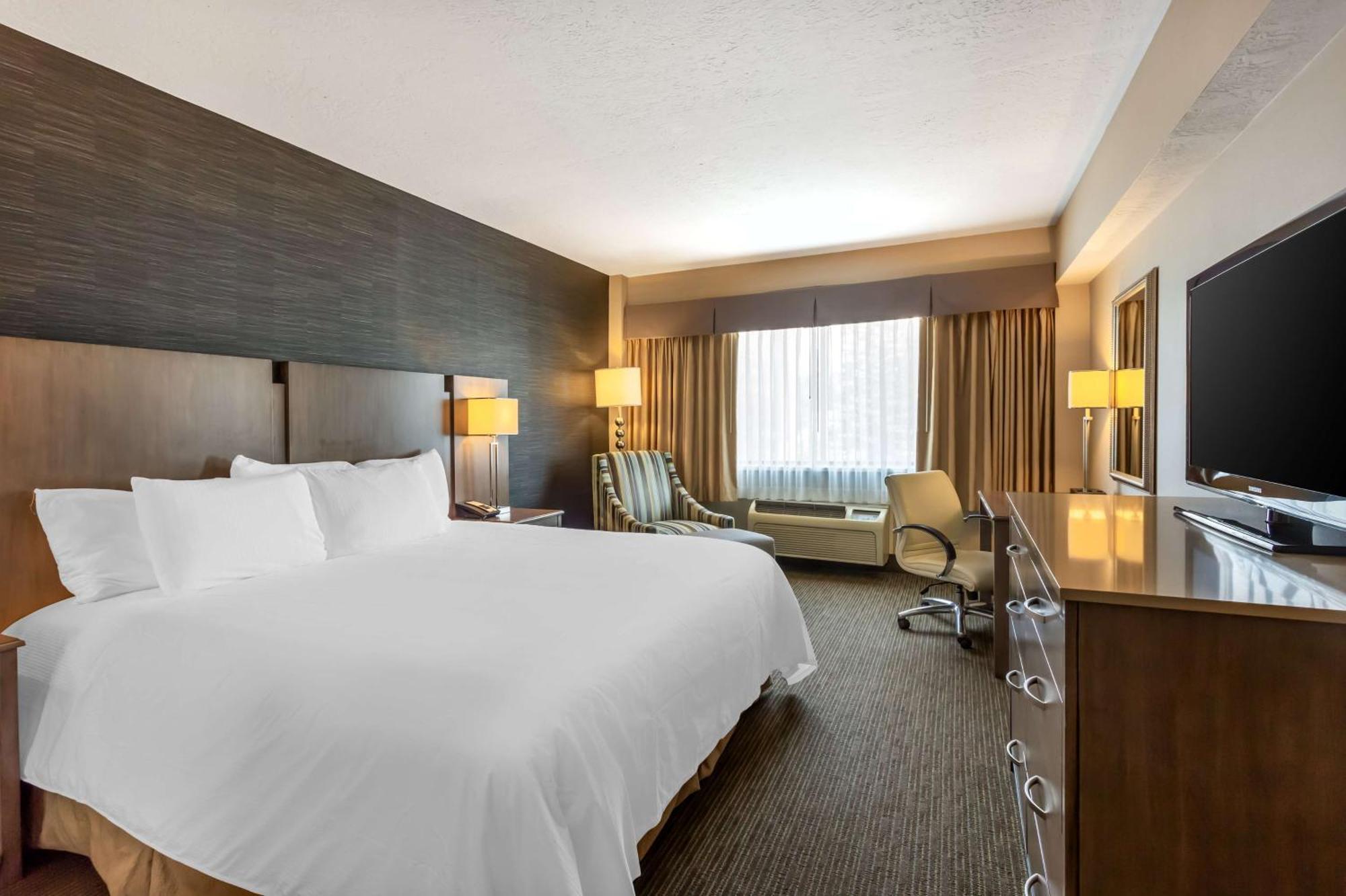 Best Western Plus Cotton Tree Inn Sandy Exterior photo