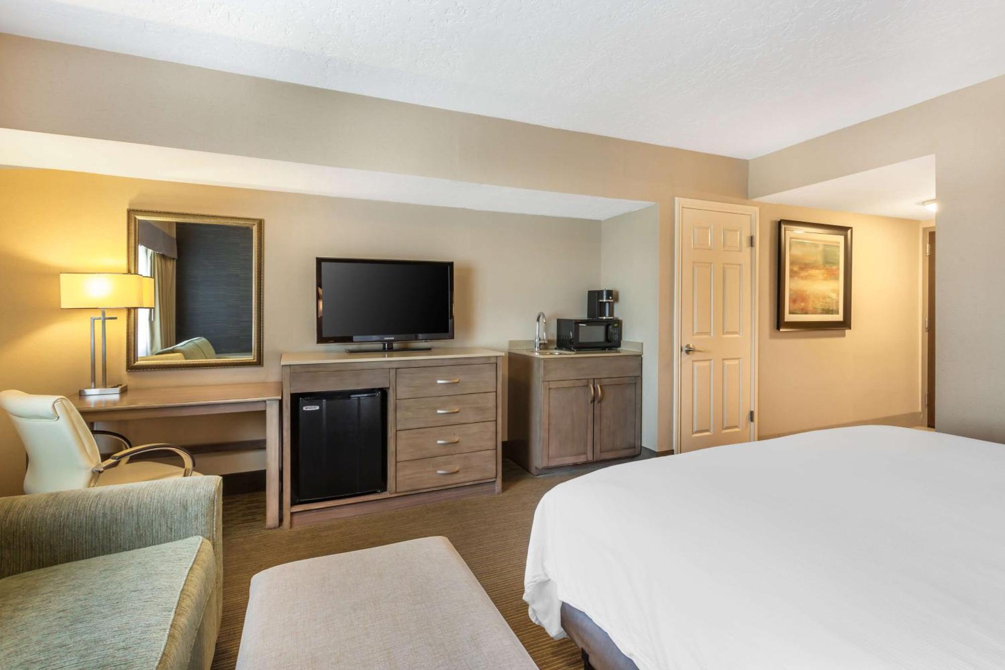 Best Western Plus Cotton Tree Inn Sandy Exterior photo