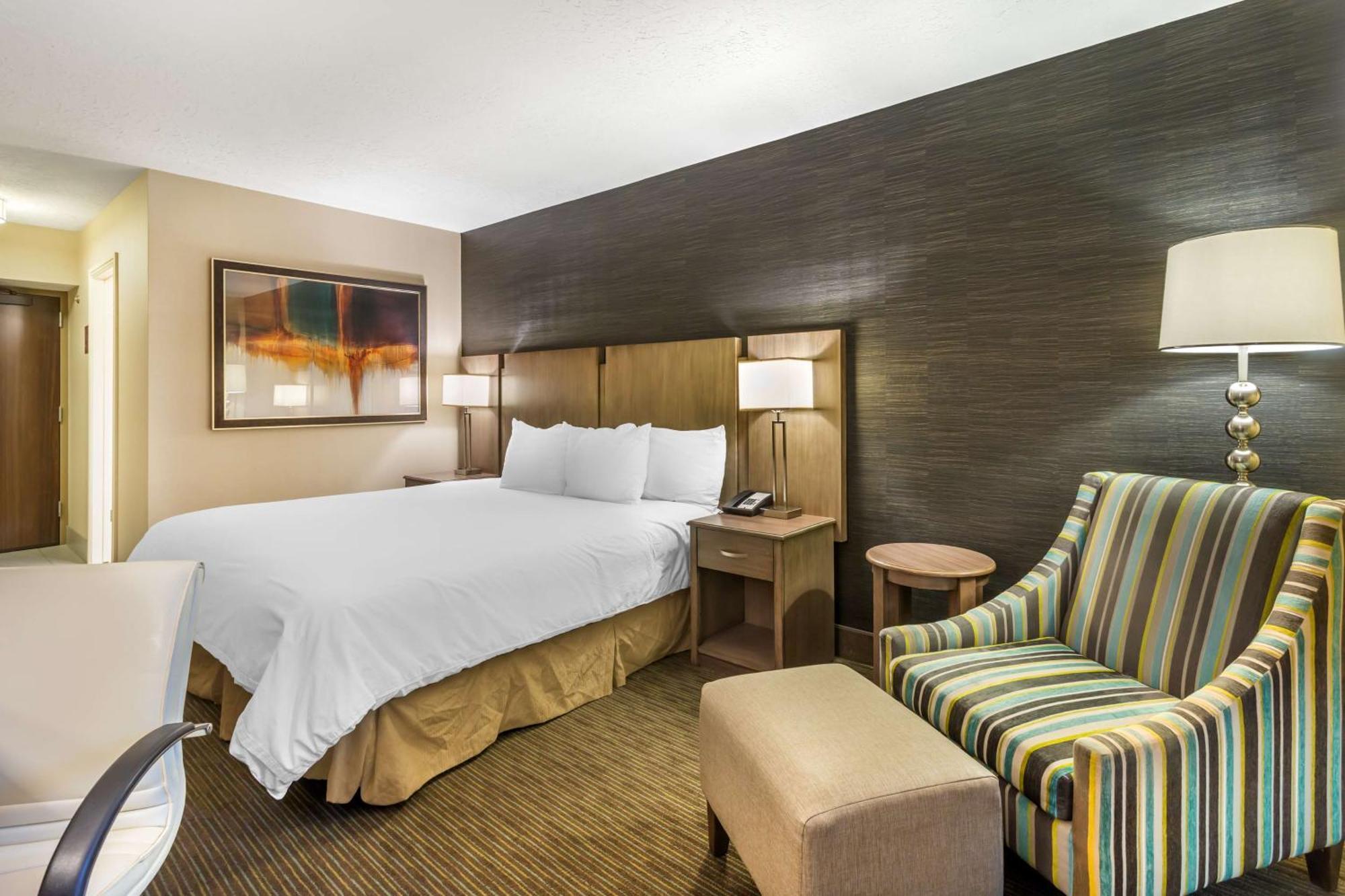 Best Western Plus Cotton Tree Inn Sandy Exterior photo
